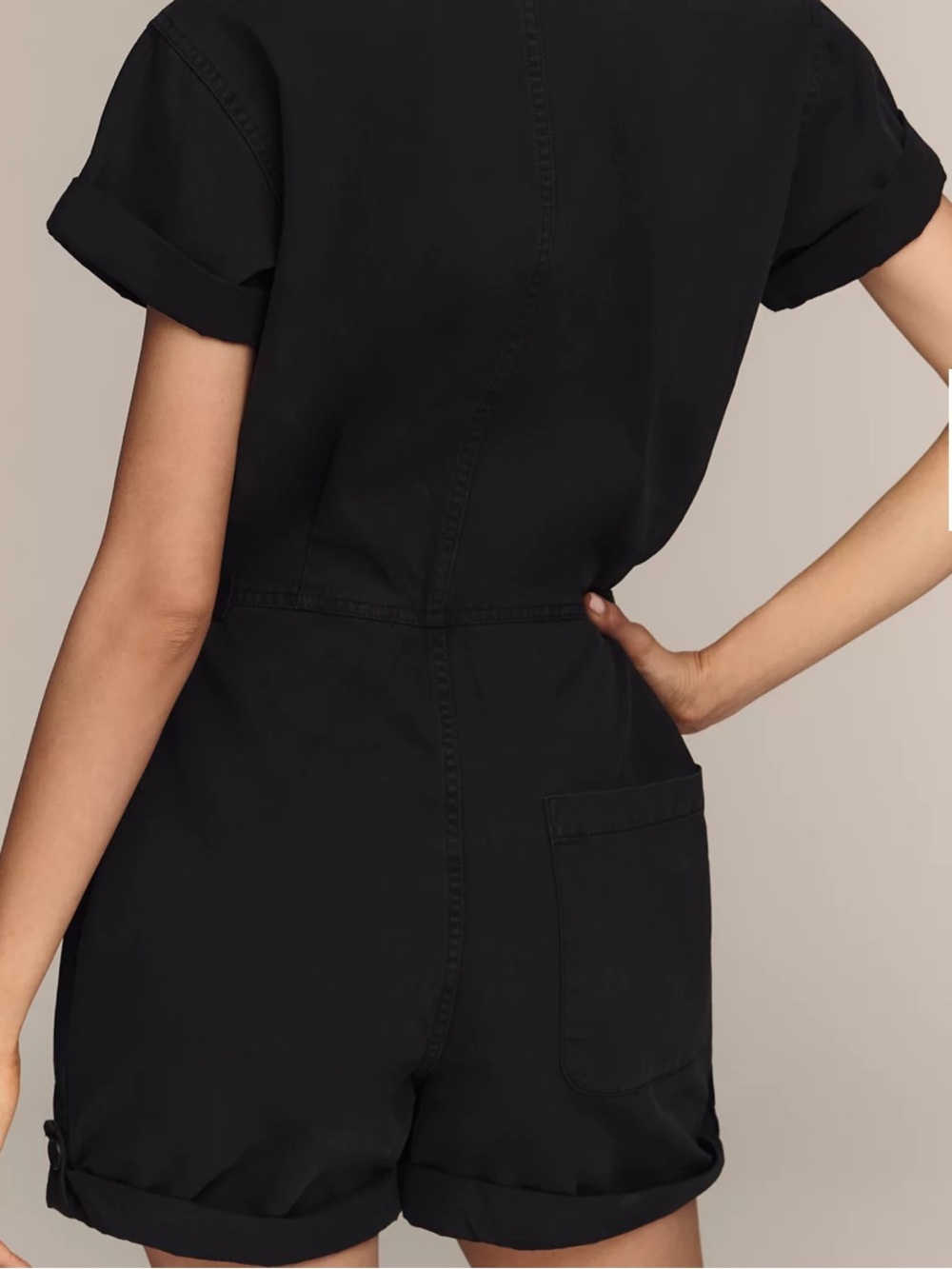 Pistola NWT Parker Fade to Black Short-Sleeve Button Romper Size Medium - Picture 3 of 8
